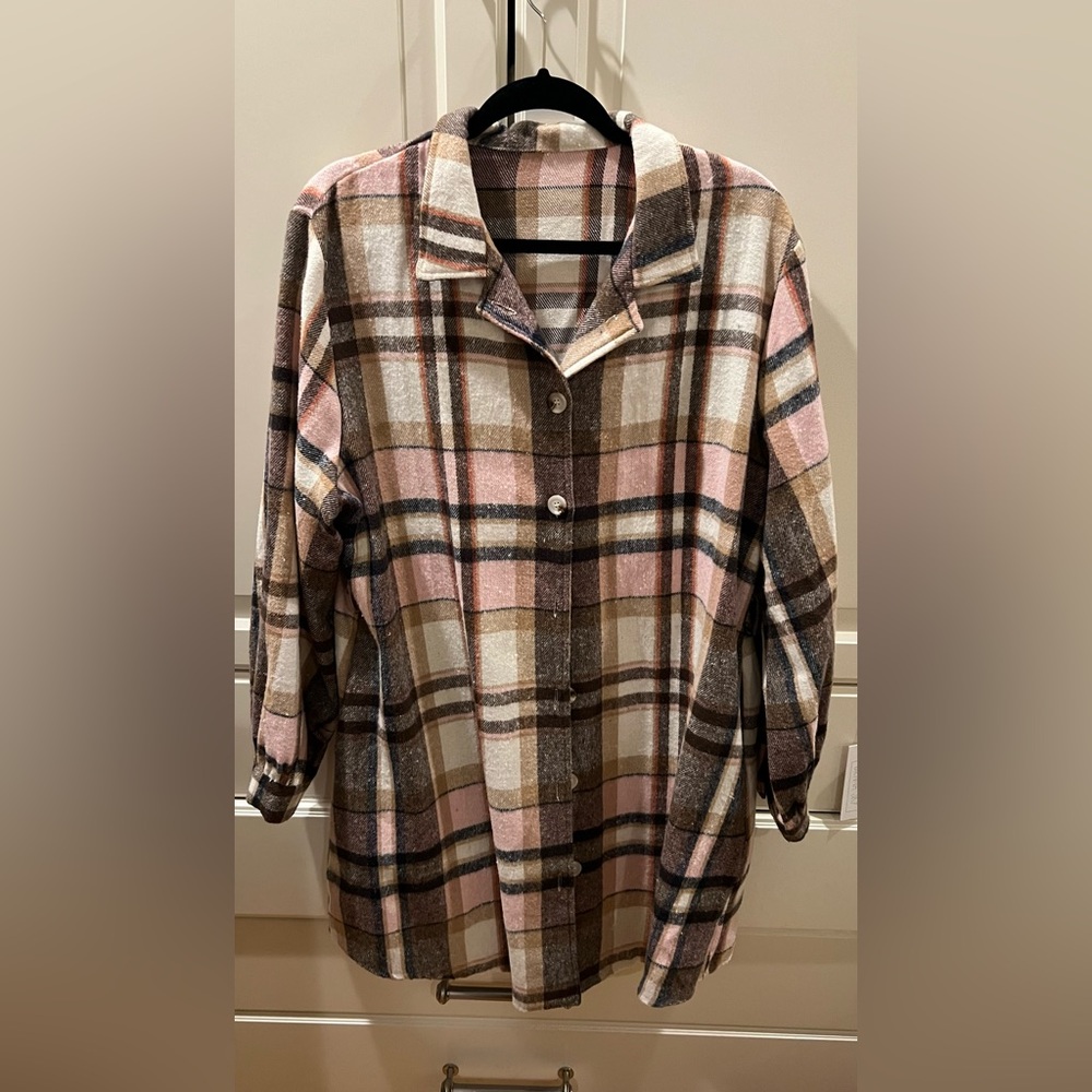 MELLODAY Flannel Shacket pink/black/tan Plaid long with Pockets